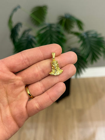 PINGENTE ROSTO DE CRISTO PEQUENO - BANHADO A OURO 18K