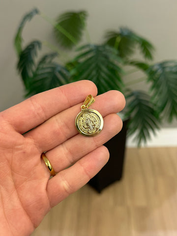 PINGENTE SÃO BENTO - BANHADO A OURO 18K