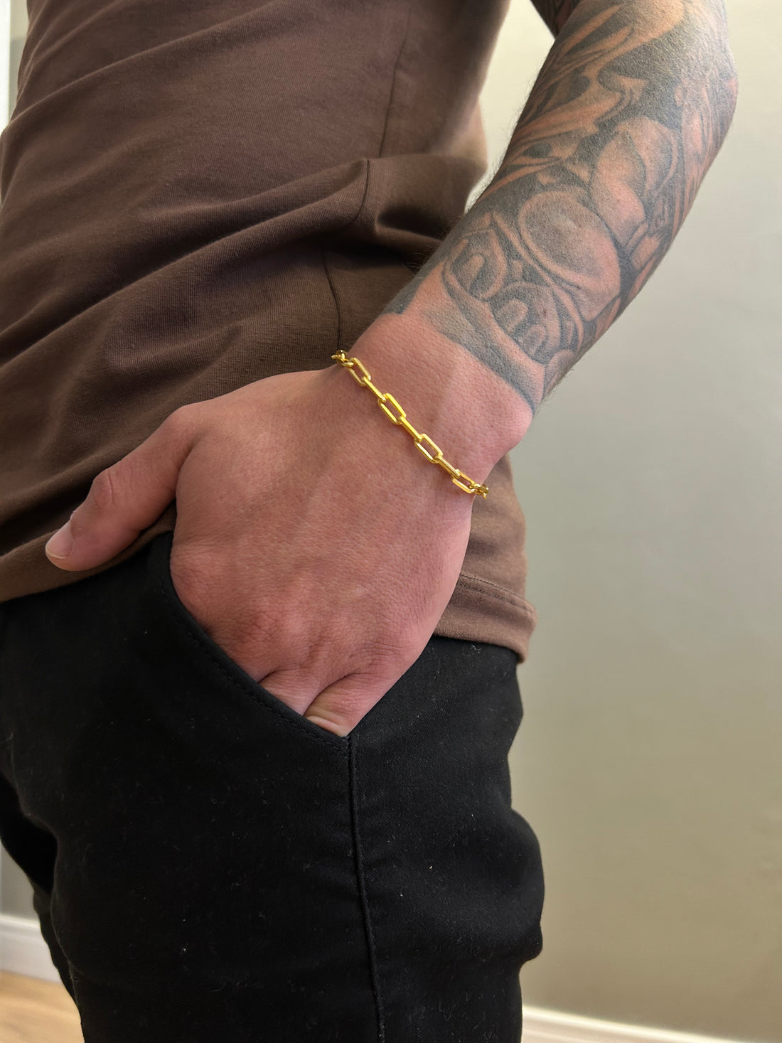 Pulseira Cadeado Alongado 4mm - Fecho bomba - Banhado a ouro 18k