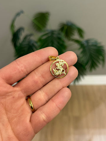 PINGENTE SÃO JORGE REDONDO VAZADO - 2cm - BANHADO A OURO 18K