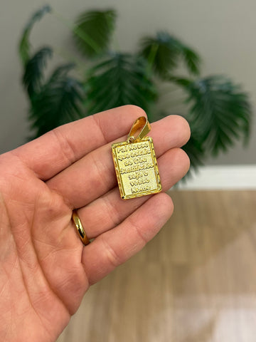 PINGENTE PAI NOSSO 2x2,5cm - BANHADO A OURO 18K