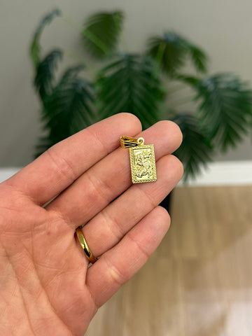PINGENTE SÃO JORGE PEQUENO - 1,2x1,8cm - BANHADO A OURO 18K