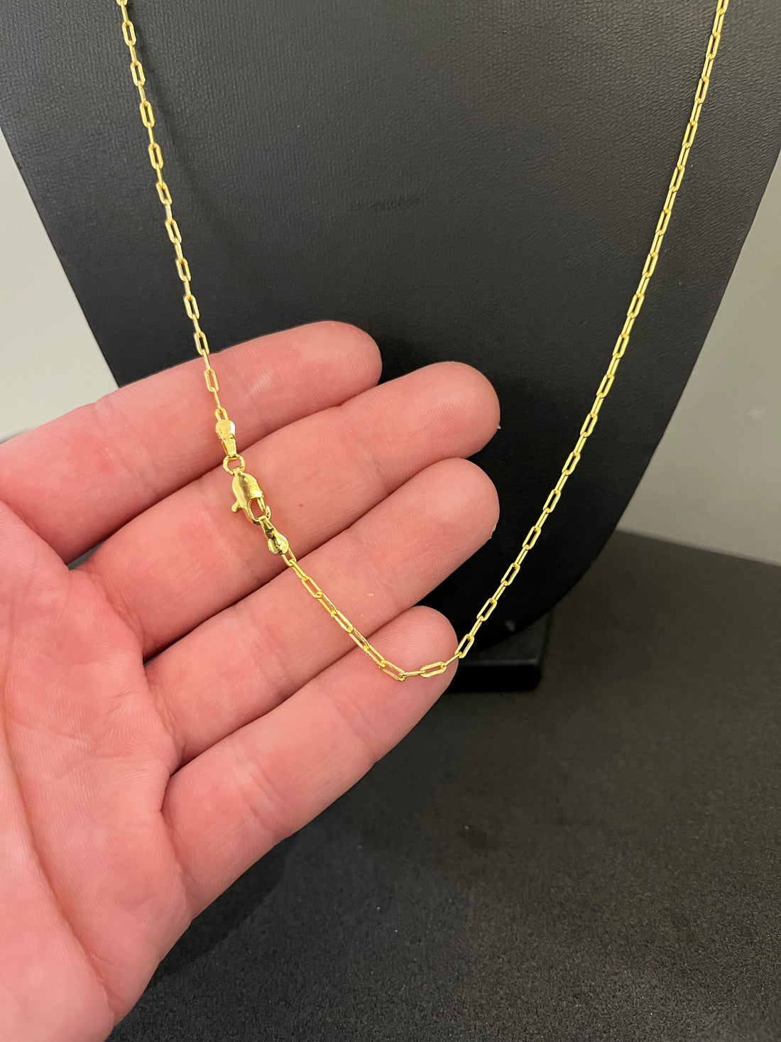 Corrente Cadeado Alongado 1mm - 70 cm Fecho tradicional - Banhado a ouro 18k